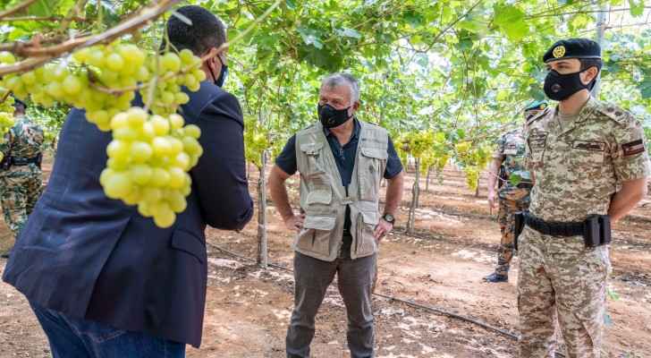 King visits farm project in Shouneh, calls for shifting to value-added agricultural products